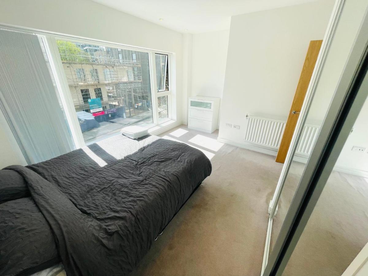 Luxury London Apartment - Steps To East Croydon Train Station Dış mekan fotoğraf